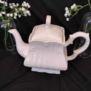 Grace Teaware Elegant White Ceramic Teapot